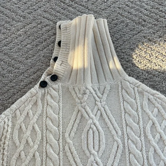 Ann Taylor cable knit sweater M - Picture 3 of 8